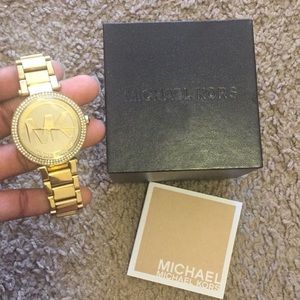 Authentic Michael Kors watch💛